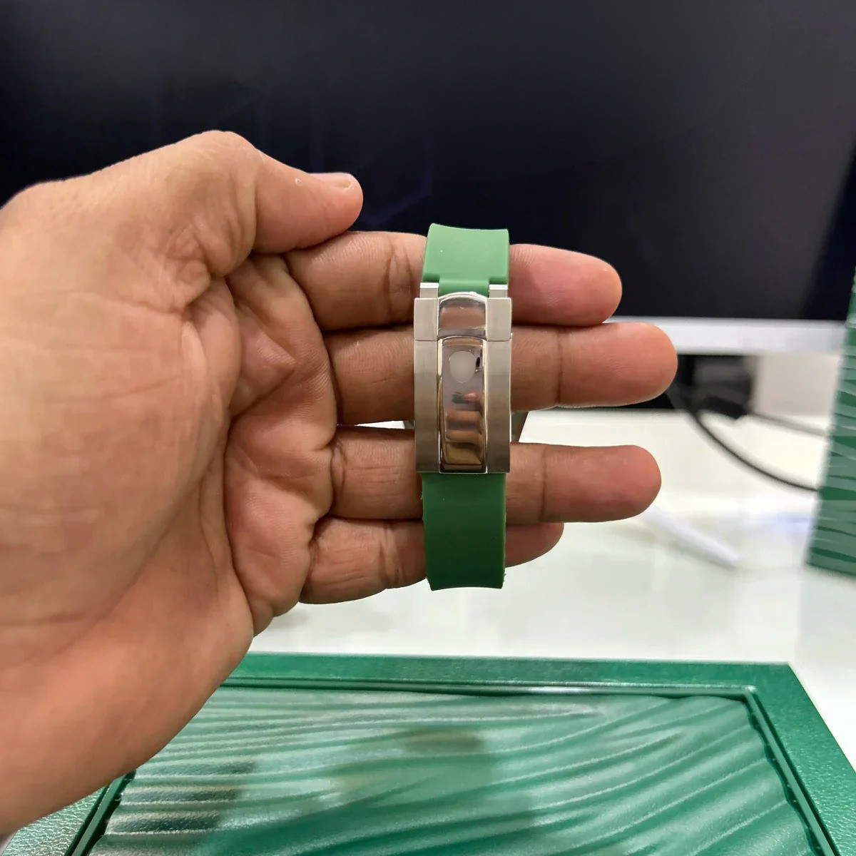 Moissanite Strap Watch Supplier