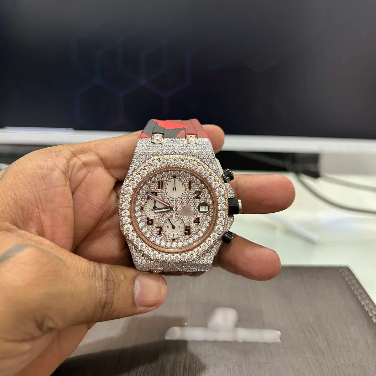 Moissanite Strap Watch Supplier